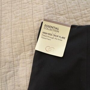 CALIA by Carrie Underwood Black High-Rise Crop Flare Leggings